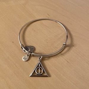 NWOT Alex and Ani Harry Potter Deathly Hallows adjustable charm bracelet